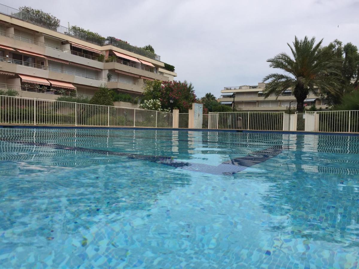 Brigitte Studio Centre Saint Tropez Parking Piscine Wifi Vue Mer Exterior photo